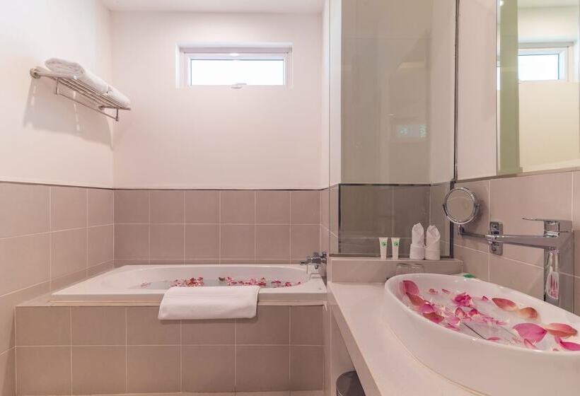 اتاق لوکس خانوادگی, Molito Blanc Postel