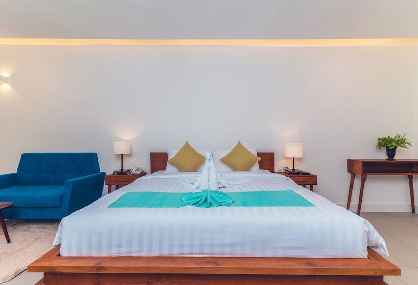 سوییت لوکس, Molito Blanc Postel