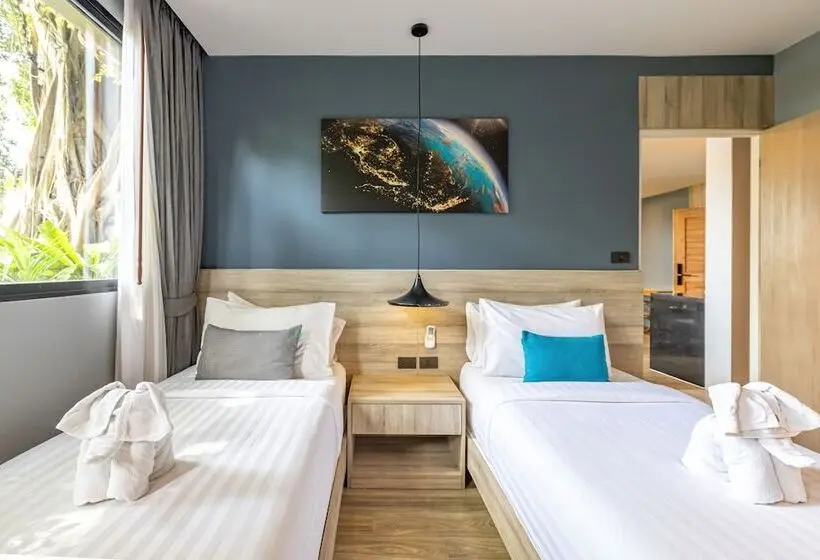 Familjesvit, Antiya Hotel Phuket