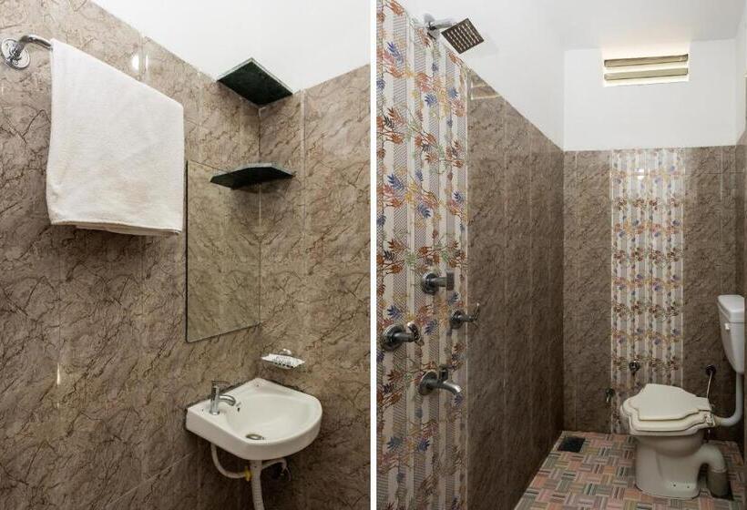 غرفة كلاسيكية ثلاثية, Oyo 29831 Hotel Harihar