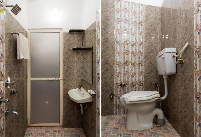 Трехместный Номер Классика, Oyo 29831 Hotel Harihar
