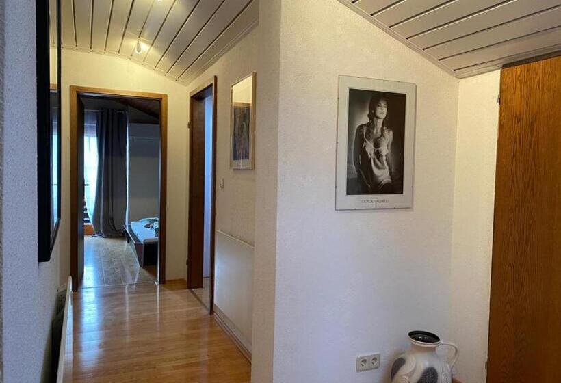 1 Bedroom Penthouse Apartment, Keutschacherhof