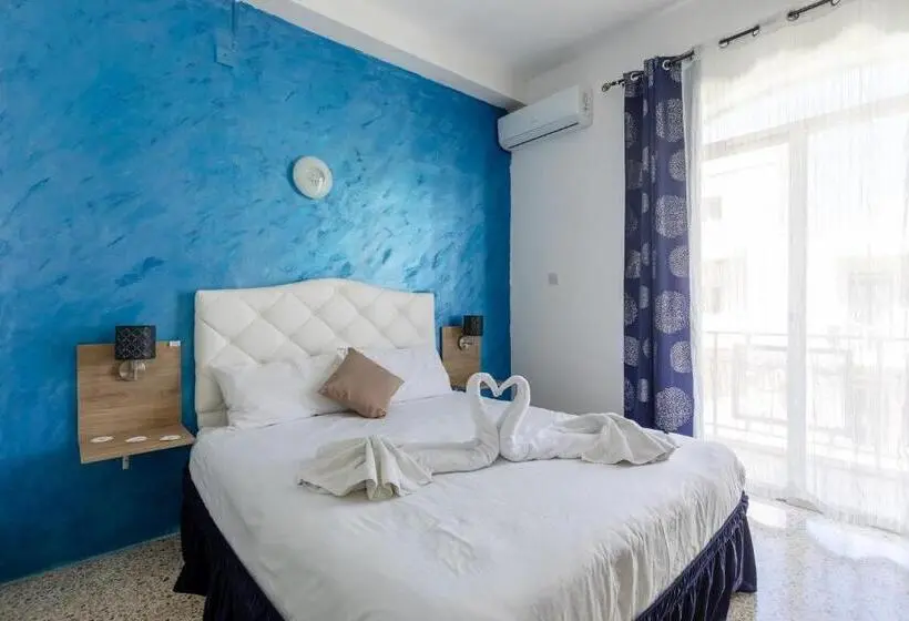 اتاق سوپریور, Tarona Guesthouse