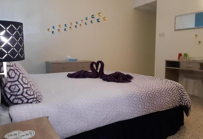 اتاق سوپریور, Tarona Guesthouse