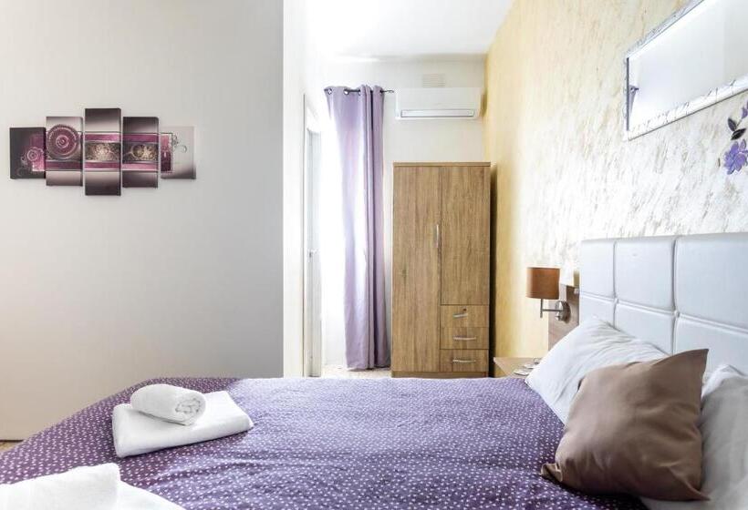 اتاق سوپریور, Tarona Guesthouse