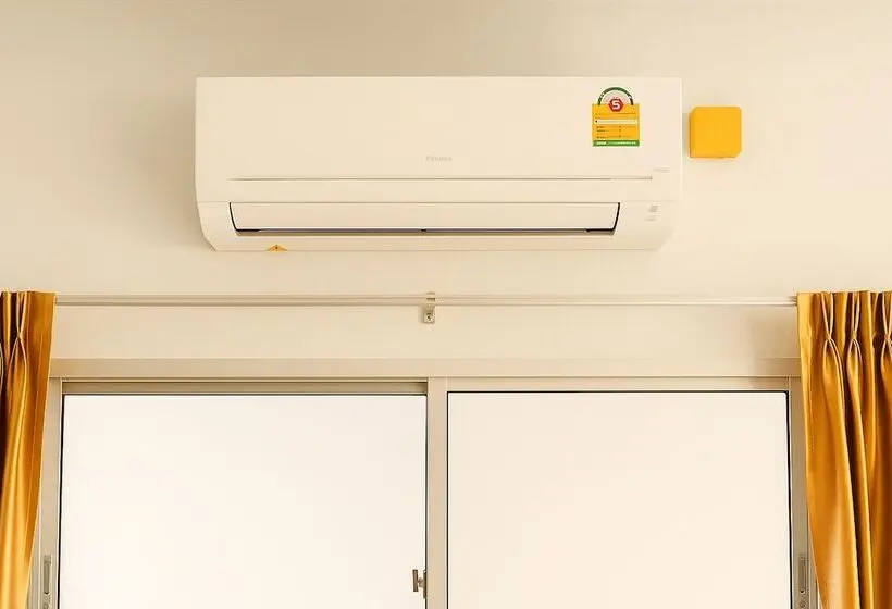 Standart Oda, Srisuksan Klong Muang Beach