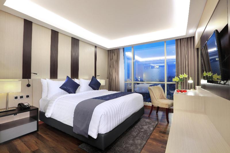 Номер Deluxe, Aston Kartika Grogol Hotel & Conference Center