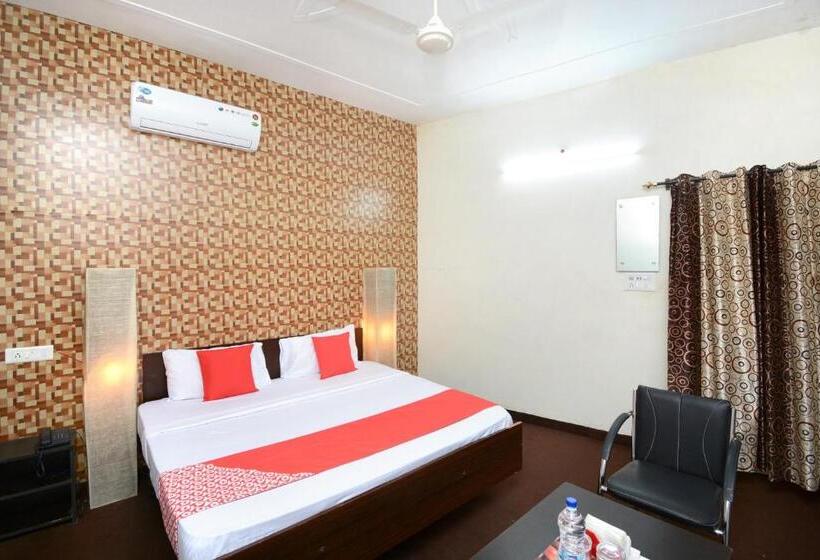 غرفة كلاسيكية ثلاثية, Oyo 33024 Urban Guest House