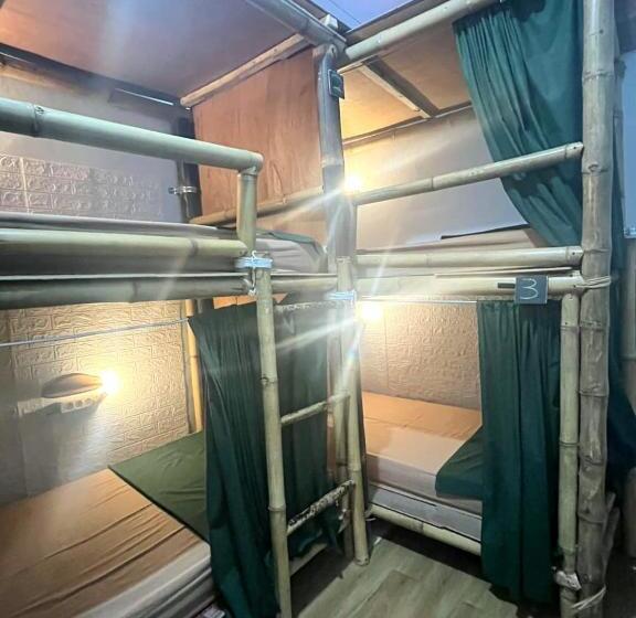 מיטה בחדר משותף, Good Feeling Hostel