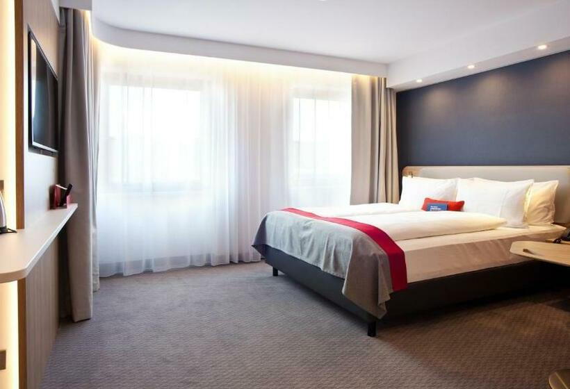 Номер Стандарт, Holiday Inn Express   Saarbrücken, An Ihg