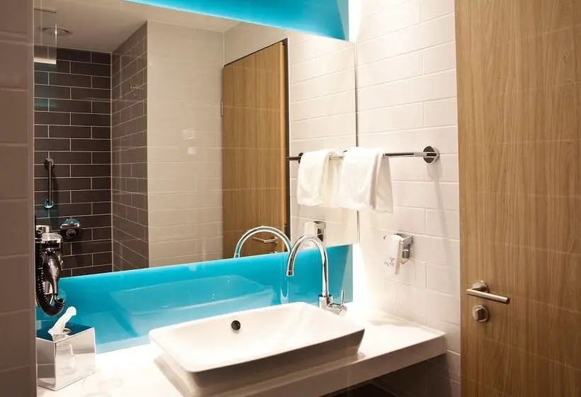 スタンダードルーム, Holiday Inn Express   Saarbrücken, An Ihg