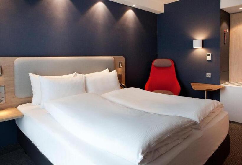 Номер Стандарт, Holiday Inn Express   Saarbrücken, An Ihg