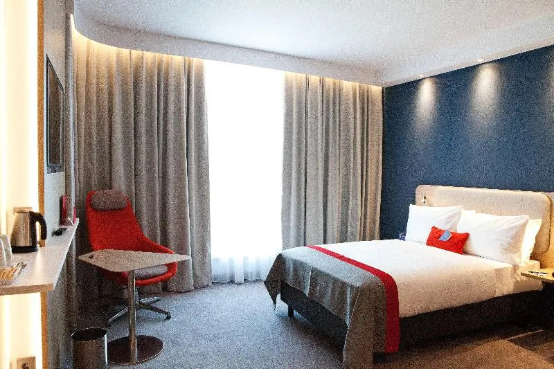 身障者適用スタンダードルーム, Holiday Inn Express   Saarbrücken, An Ihg
