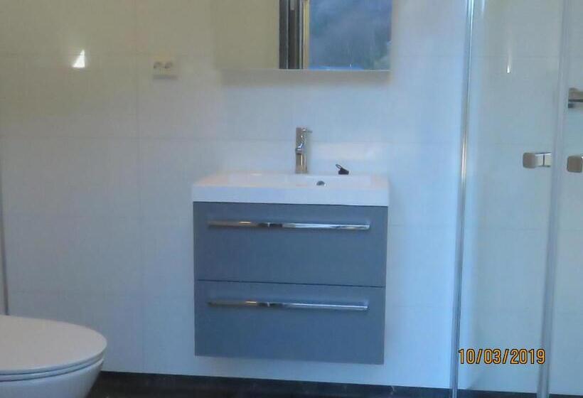 חדר בסיסי, øvstefjellså Gård &aktivitet Senter