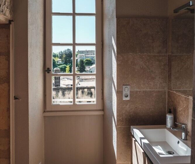 اتاق استاندارد, Logisdescordeliers