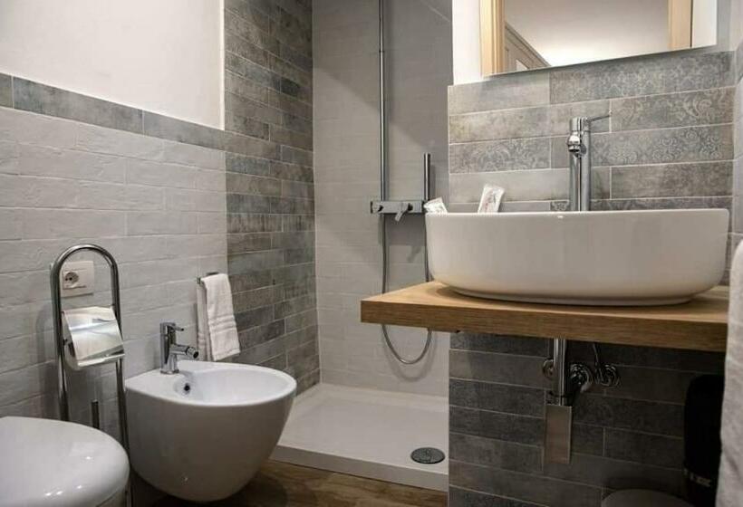 Pokój Deluxe, Oltremare