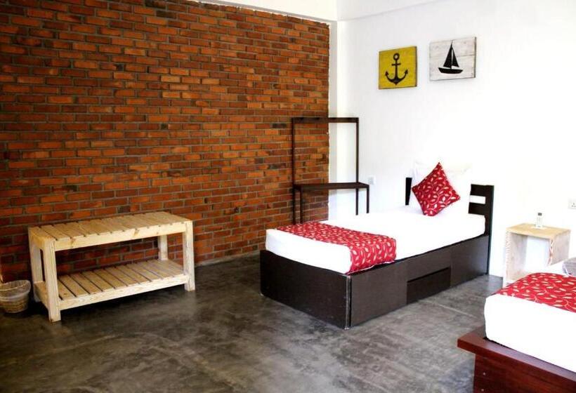 스탠다드 트리플 룸 풀장 전망, Il Frangipane