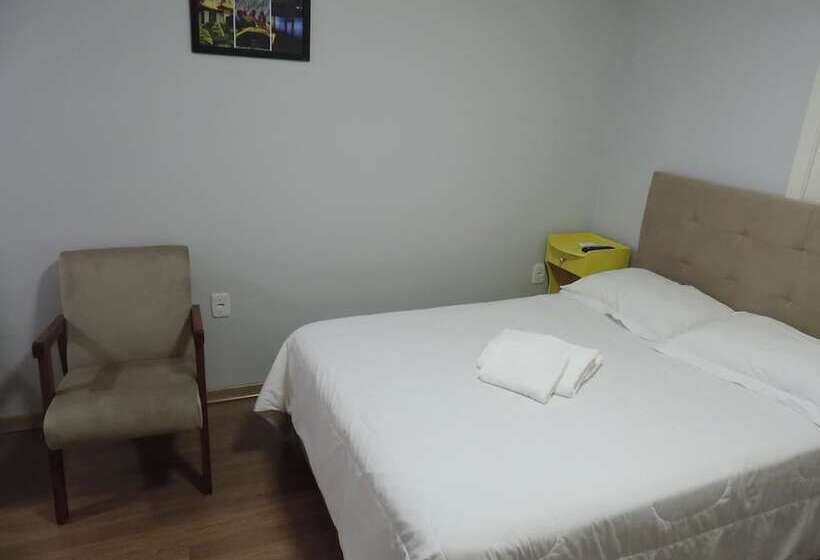 四人标准间, Pousada Três Coroas