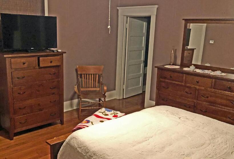 غرفة سوبيريور, Whooping Crane Manor B & B