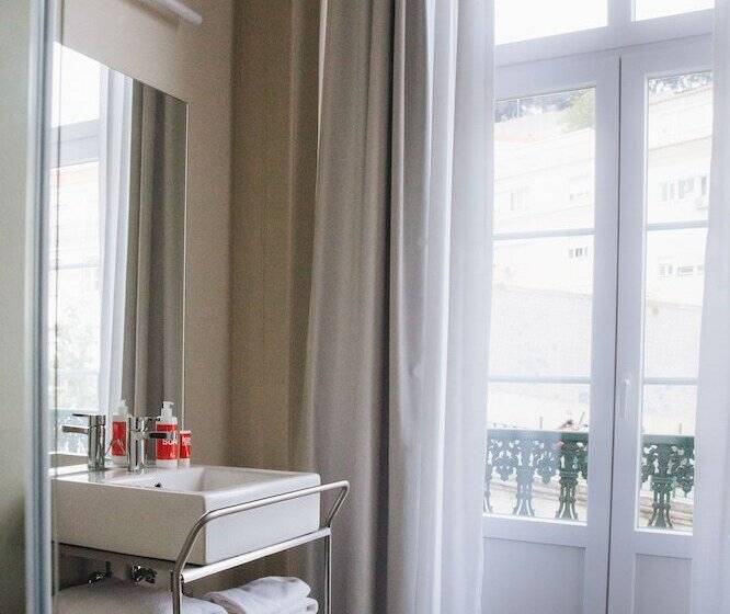 اتاق سوپریور با چشمانداز شهر, Esqina Cosmopolitan Lodge