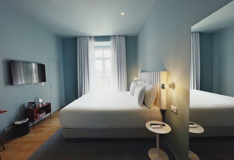 اتاق سوپریور با چشم‌انداز شهر, Esqina Cosmopolitan Lodge
