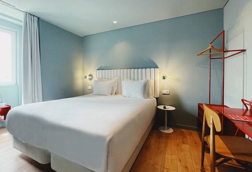 اتاق سوپریور با چشمانداز شهر, Esqina Cosmopolitan Lodge