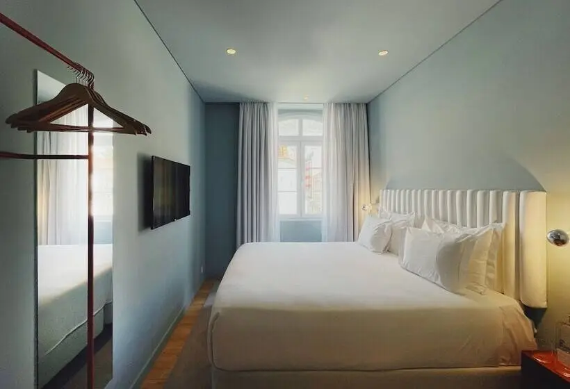 اتاق سوپریور با چشم‌انداز شهر, Esqina Cosmopolitan Lodge