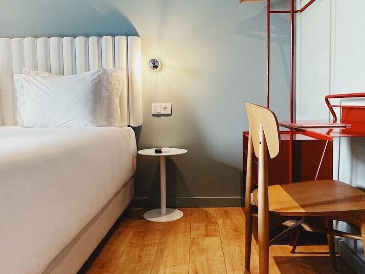 اتاق سوپریور با چشمانداز شهر, Esqina Cosmopolitan Lodge