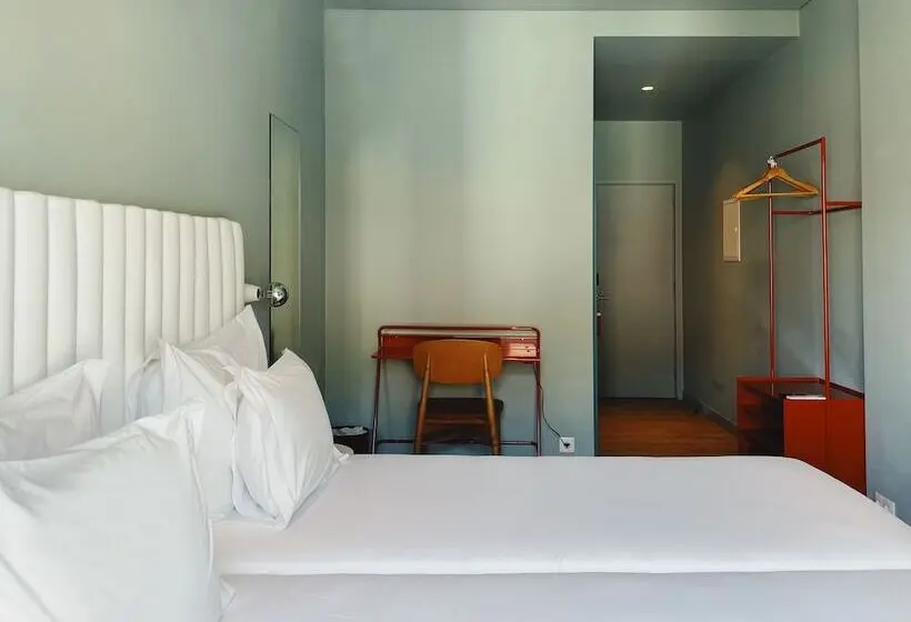 اتاق سوپریور با چشم‌انداز شهر, Esqina Cosmopolitan Lodge
