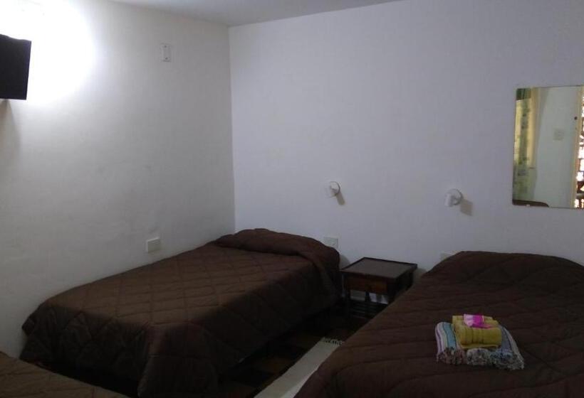 חדר סטנדרט לשלושה, Residencial Marlis