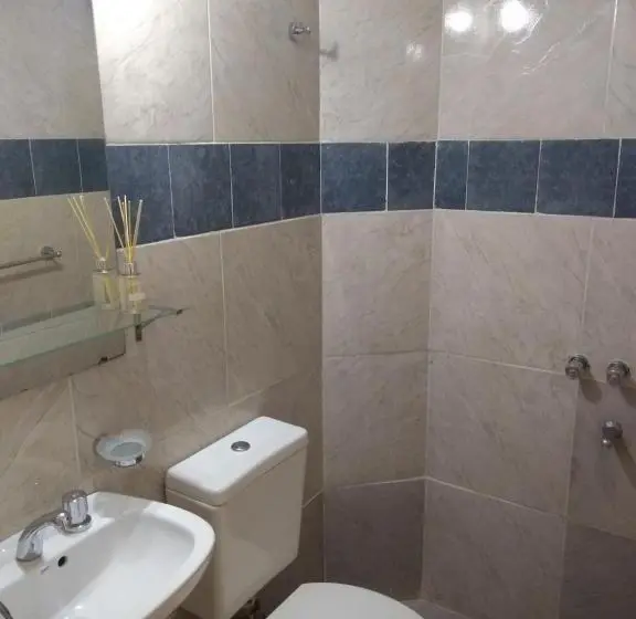 Standard Yhden Hengen Huone, Residencial Marlis