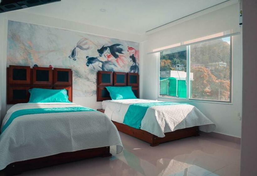 اتاق لوکس, Casa Arnaldo Esmeraldas