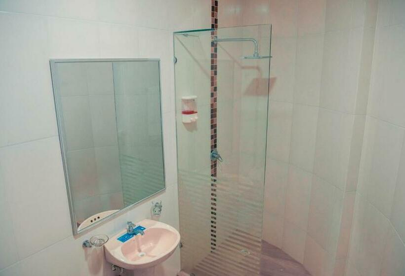 اتاق راحتی سه تخته, Casa Arnaldo Esmeraldas