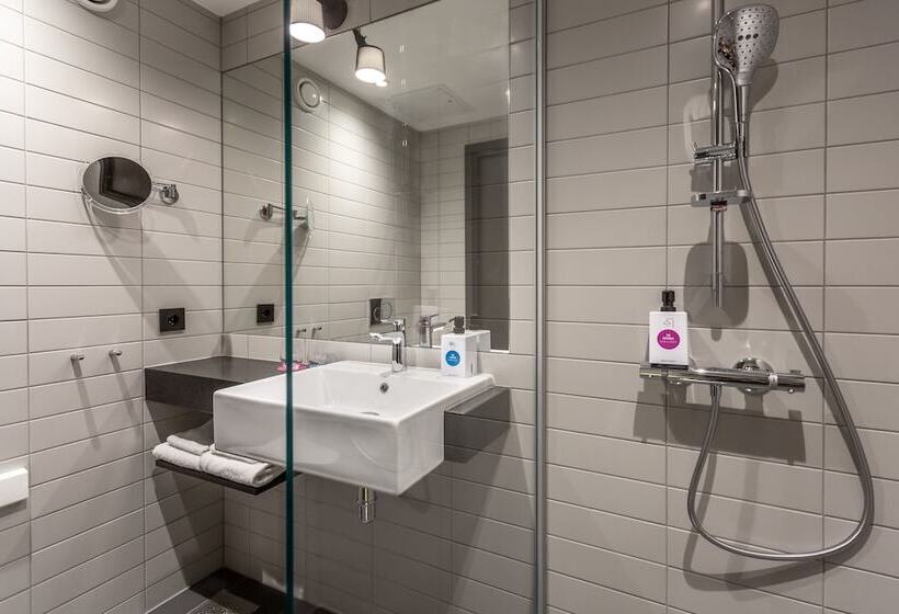 Номер Стандарт, Quality Hotel River Station