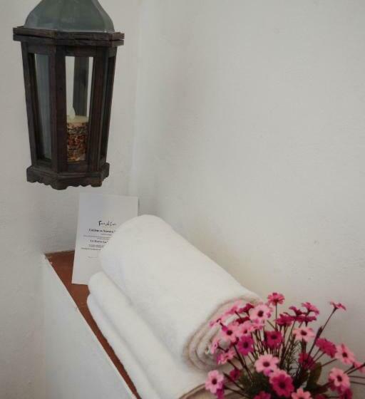 غرفة قياسية رباعية مزودة بشُرفة, Torre Del Conde