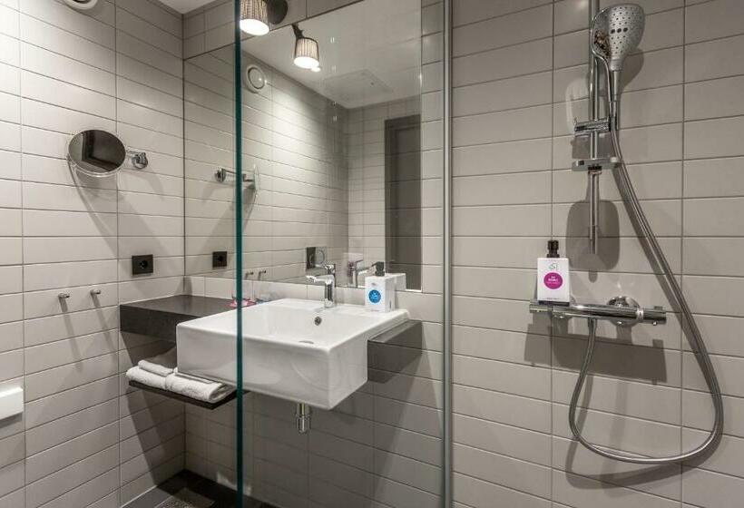 Номер Стандарт, Quality Hotel River Station