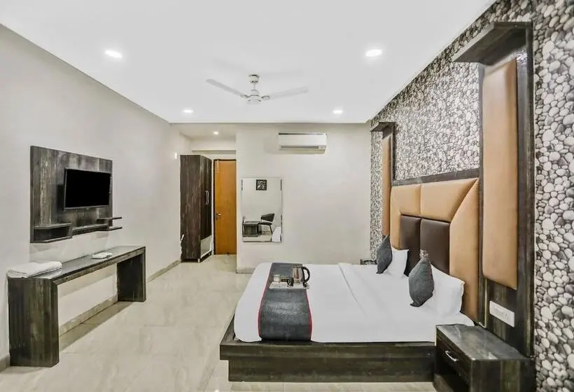 デラックスルーム, Townhouse 22956 Hotel Grand Residency