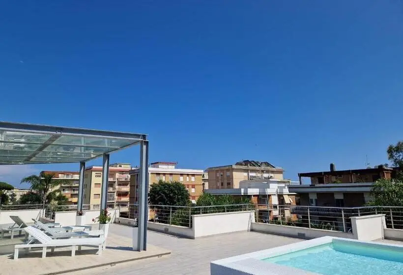 バルコニー付き１ベッドルームアパートメント, Acca Residence