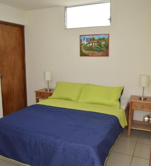 اتاق لوکس یک تخته, Hostal Libertad