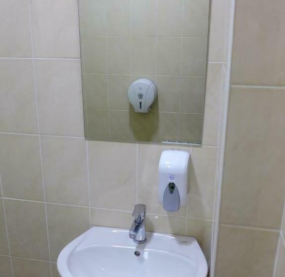 Quarto Estandar Banheiro Compartilhado, Hostel 11