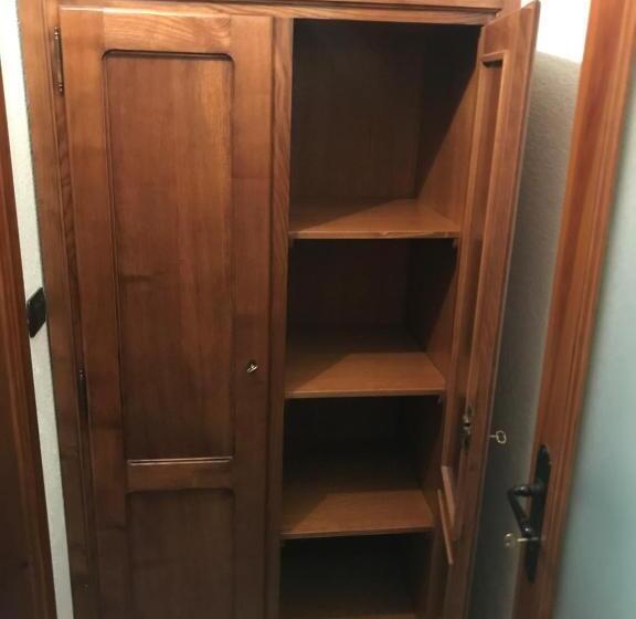 غرفة قياسية ثلاثية, Agriturismo Ciambun