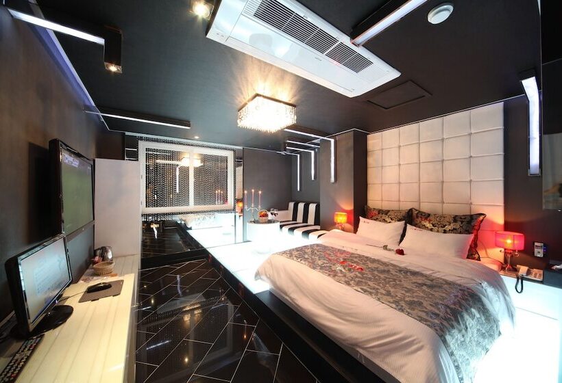 스탠다드 룸, Esia