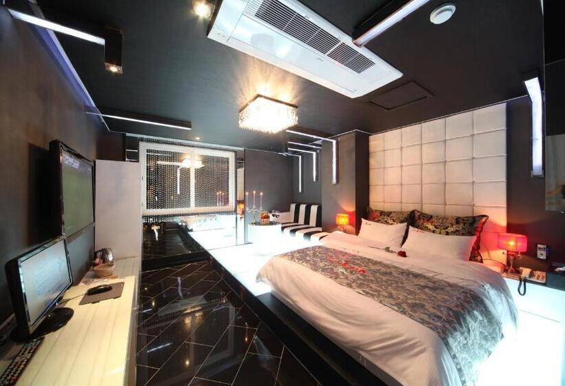 스탠다드 룸, Esia