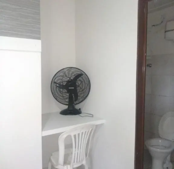 اتاق اکونومی یک تخته, Hostel Pigally