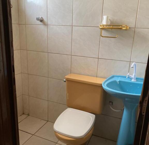 Economy Quadruple Room, Hostel Pigally