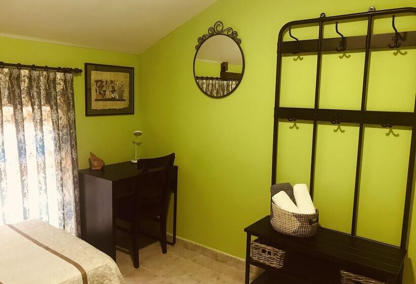 带共用浴室的标准房间, B&b Puente De órbigo