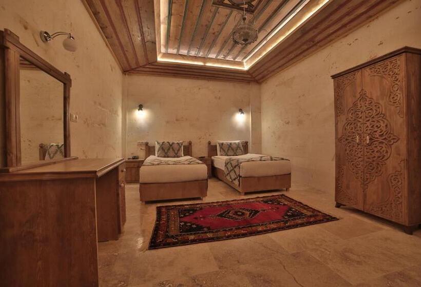 디럭스 룸, Cakiltasi Evi