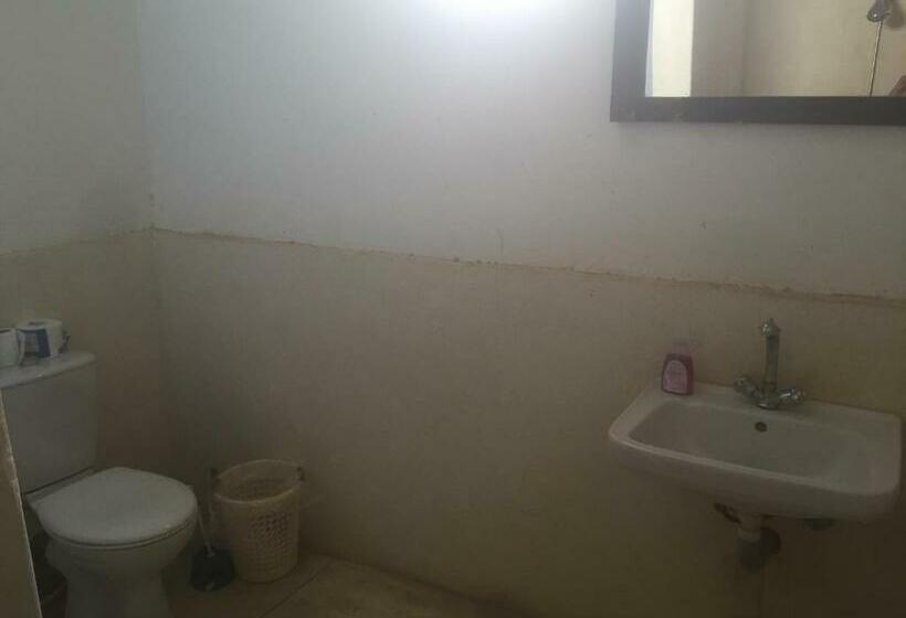 اتاق اکونومی, Deep South Eco Lodge