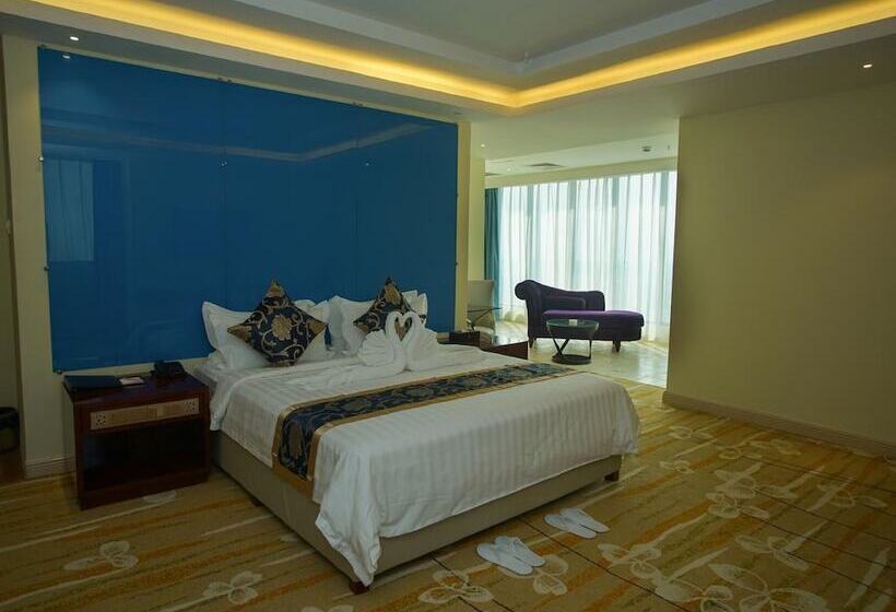 سوییت جونیور, Grand Park