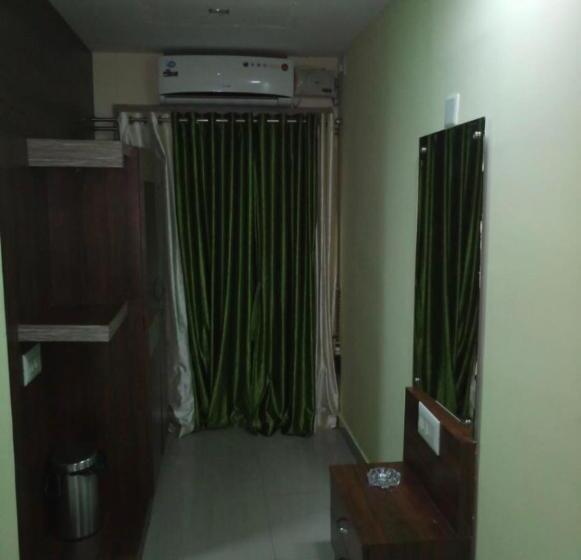 חדר קלאסי לארבעה, Highland Inn